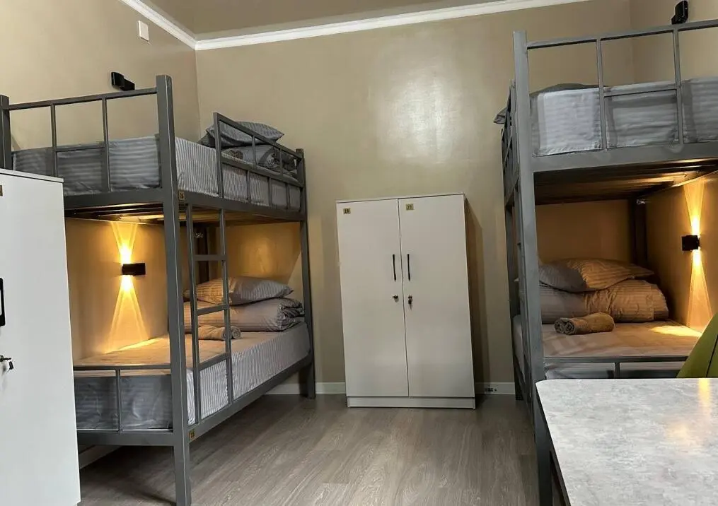 Четырехместный номер — room, Osh