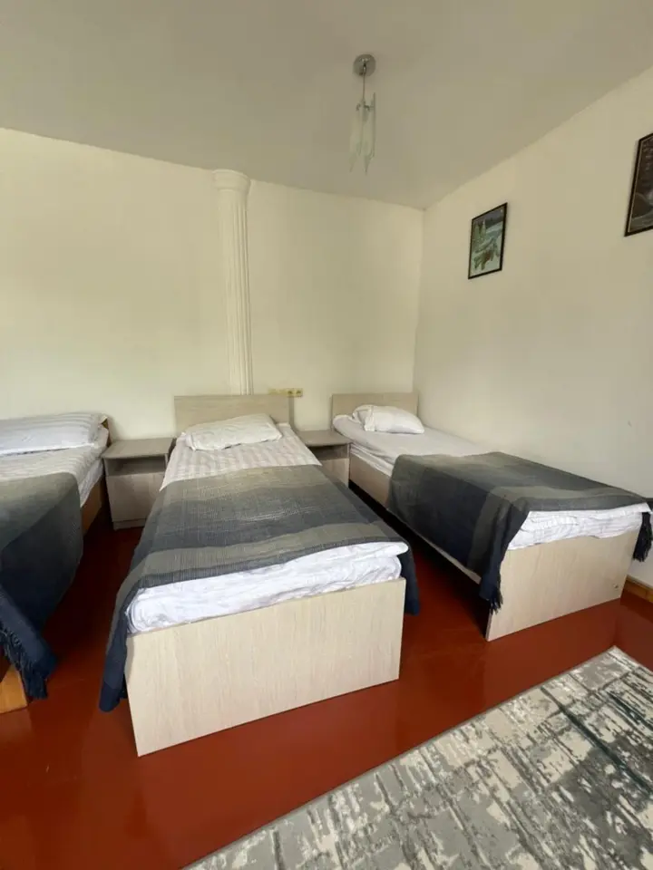 Six-person room — room, v. Tosor
