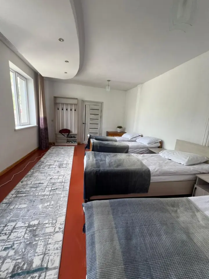 Six-person room — room, v. Tosor