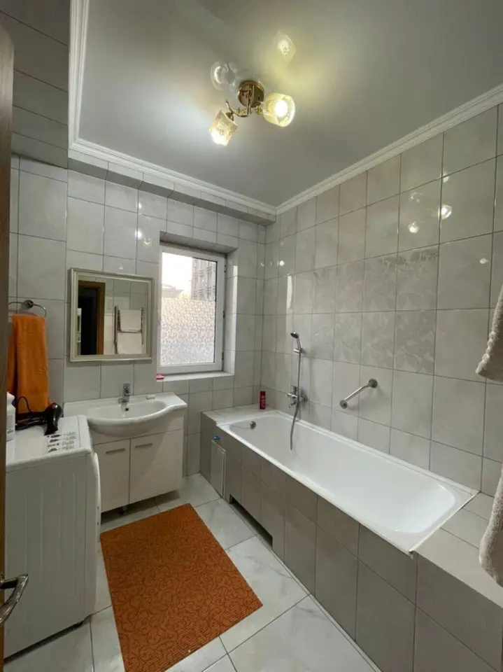 Apartment in Central Bishkek — apartment, Bishkek