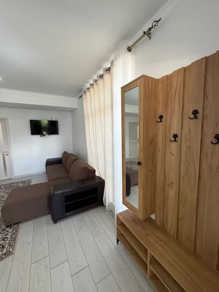 Cottage on Issyk-Kul — cottage/house, v. Chok-Tal