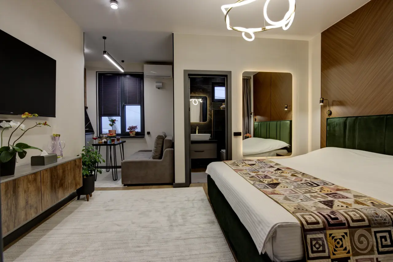 Ev Hotel Baytik — hotel, Bishkek