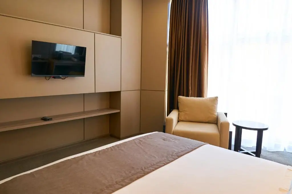 Double Room — room, Bishkek