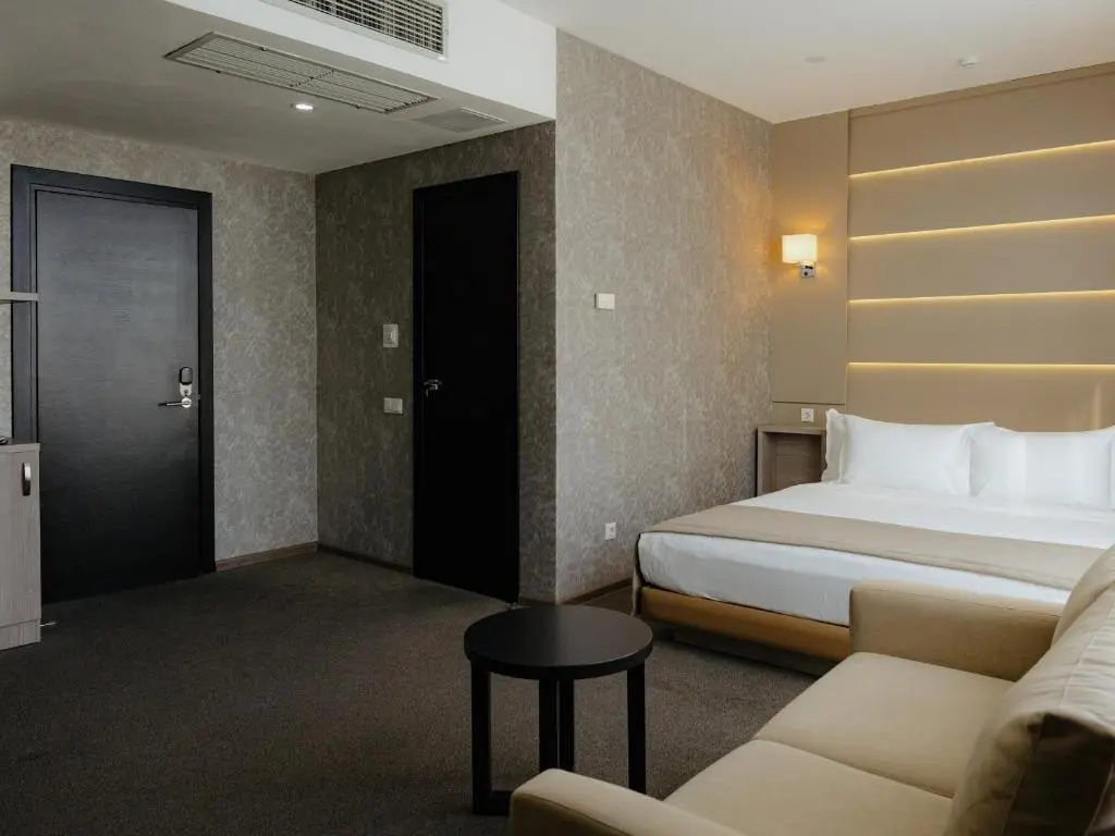 Deluxe — room, Bishkek