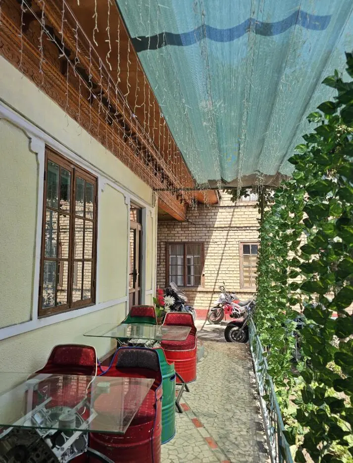 Хостел для мотоциклистов — hostel, Osh
