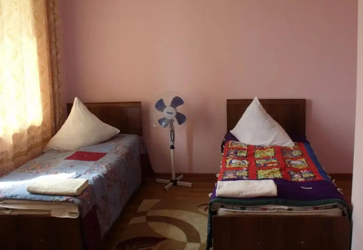 Койко-место в общих номерах — bed space, Osh