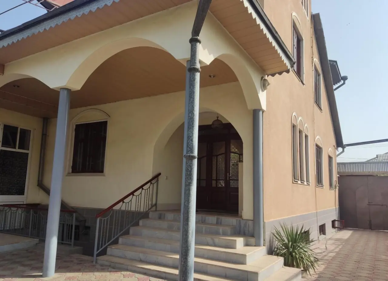 Хостел "Uyut house" — hostel, Osh