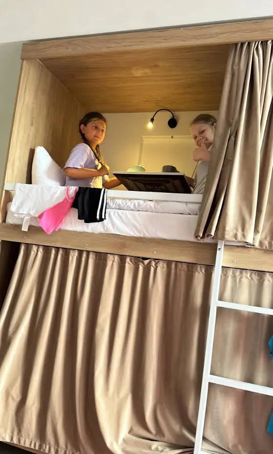 Hostel OloloYurt — hostel, Bishkek