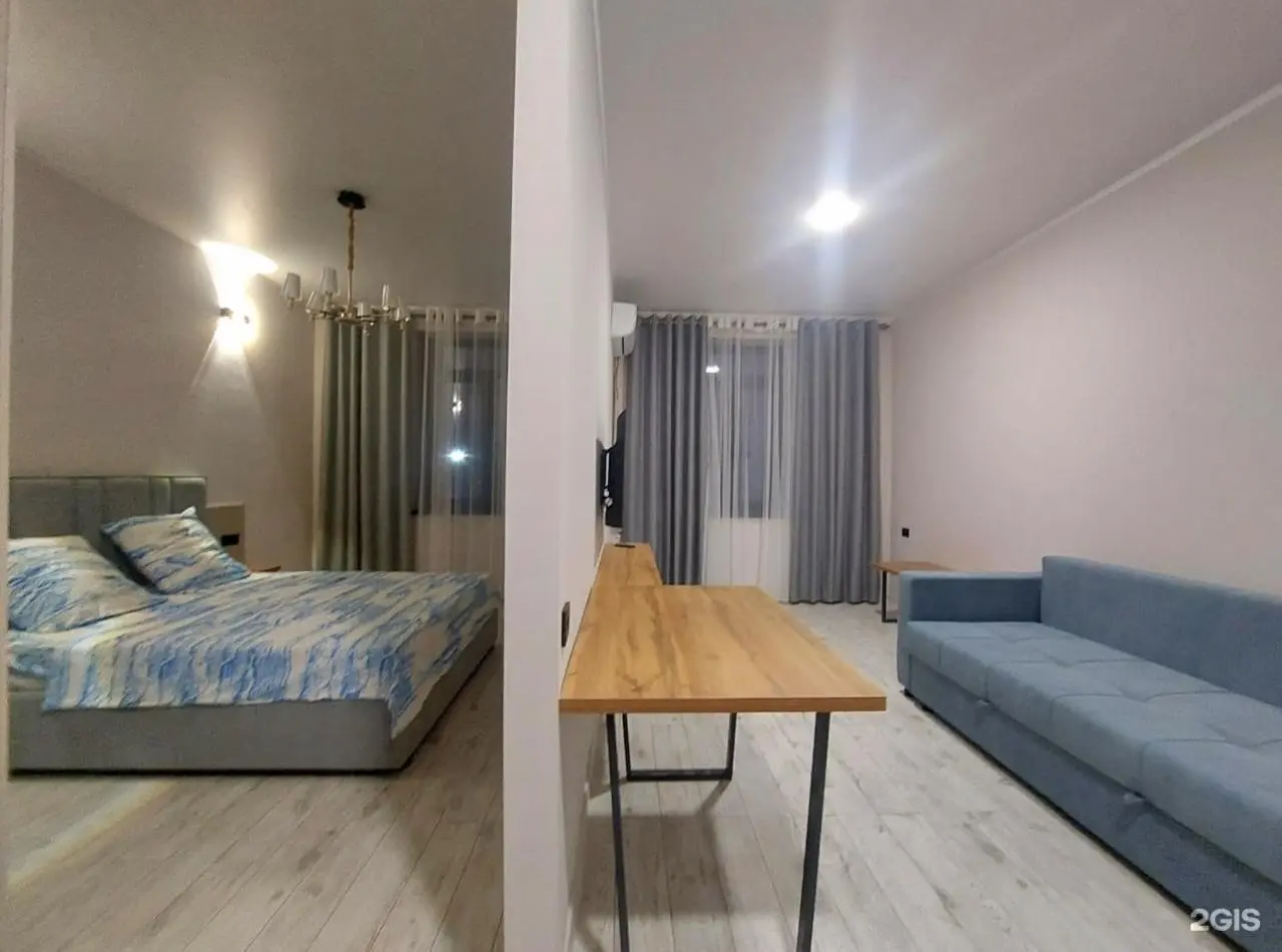 Quiet Castle in 12th Microdistrict — hotel, Bishkek