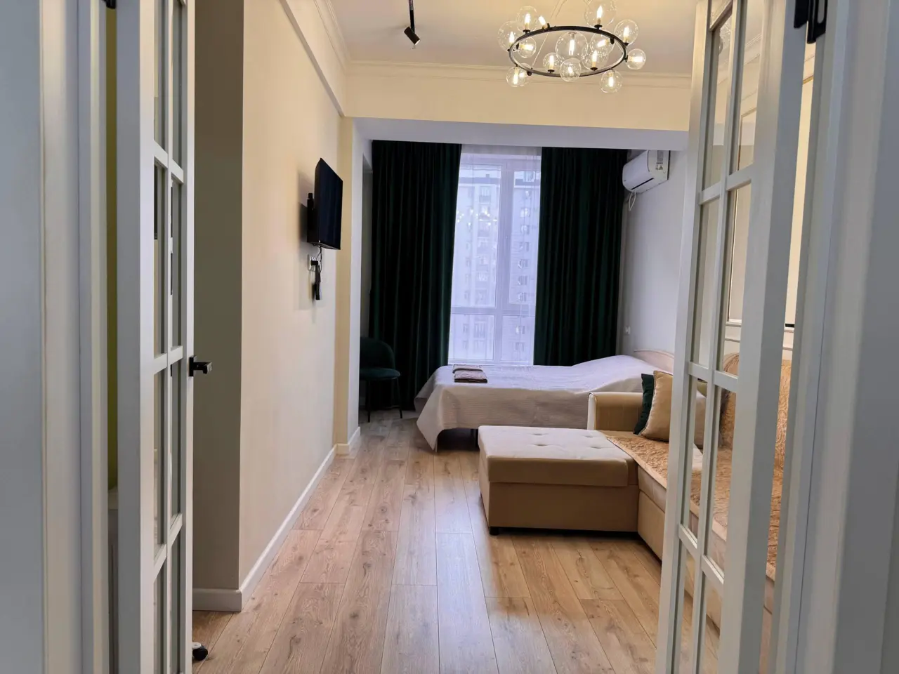 Cozy Apartments on Zhumabeka 239 — apartment, Bishkek