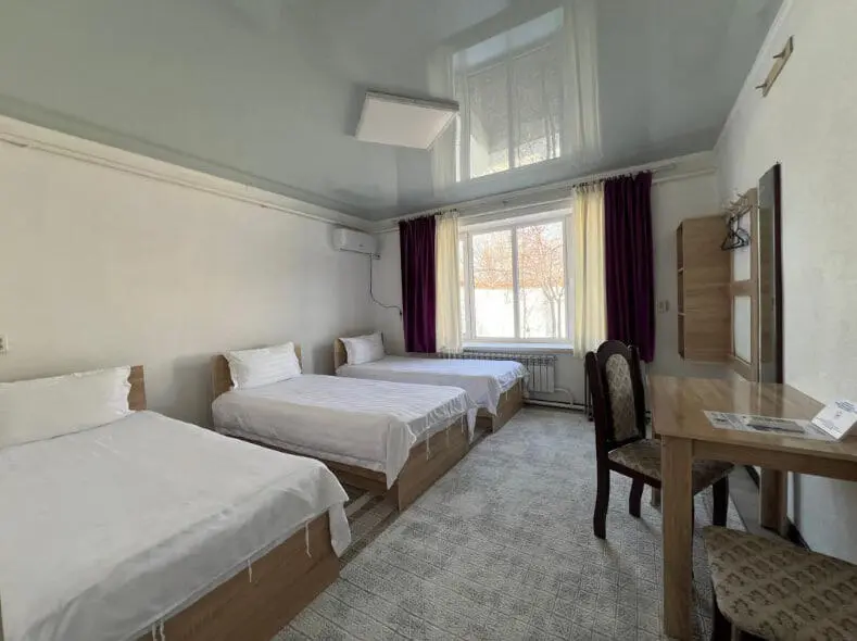 Трёхместный номер — room, Manas (Jalal-Abad)