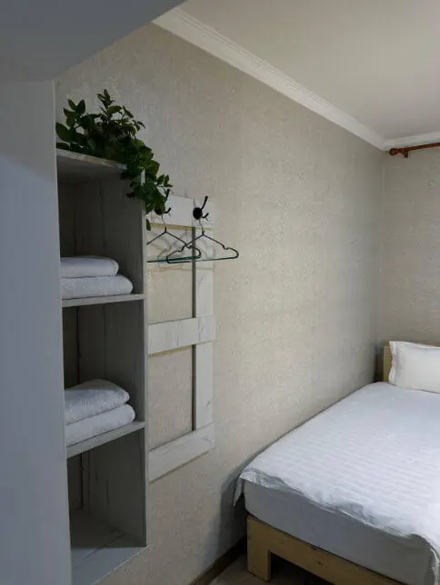 Двухместный номер — room, Manas (Jalal-Abad)