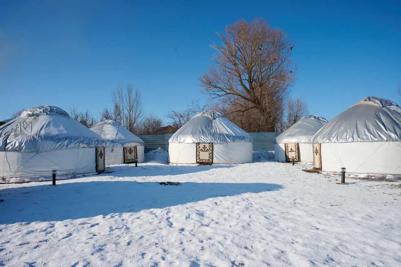 Большая юрта — юрта, Каракол