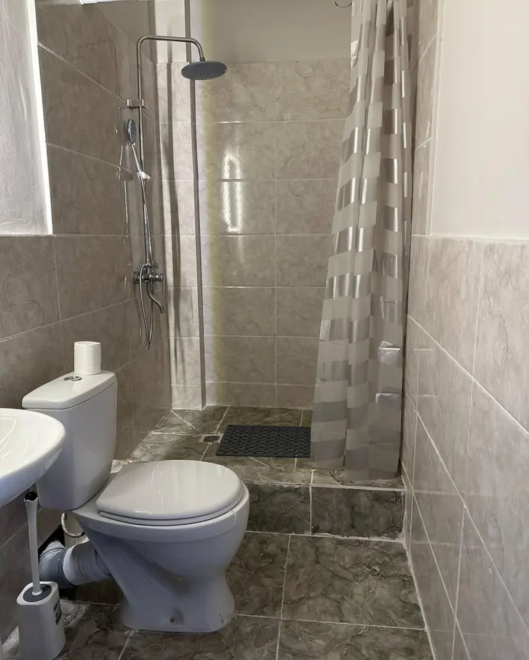 Deluxe Double Room — room, Bishkek