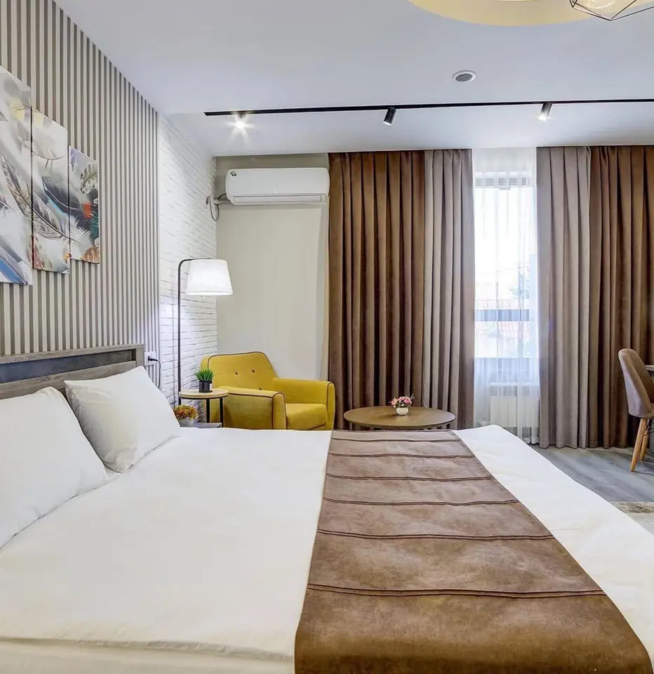 Hotel Inter — hotel, Bishkek
