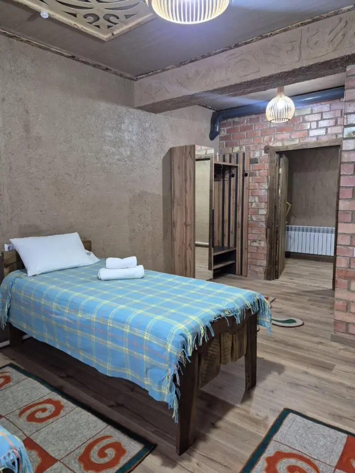 Jibek Jolu Hotel — hotel, At-Bashi