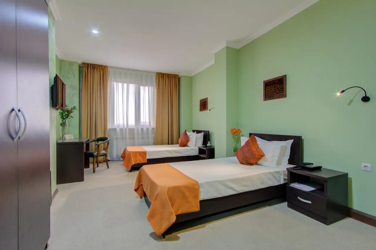 Hotel Olive — hotel, Bishkek