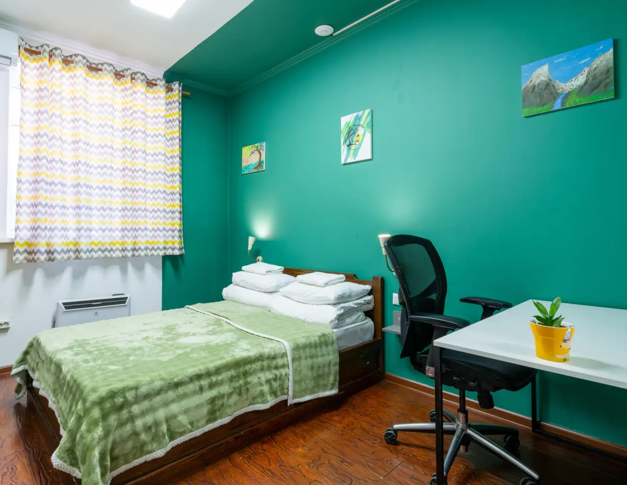 Семейный стандарт — room, Bishkek