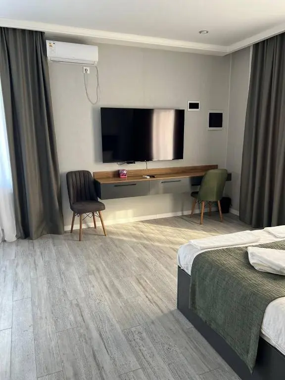 Dosman Hotel — hotel, Bishkek