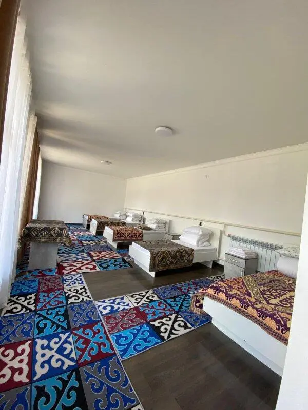 Five-person room — room, Karakol