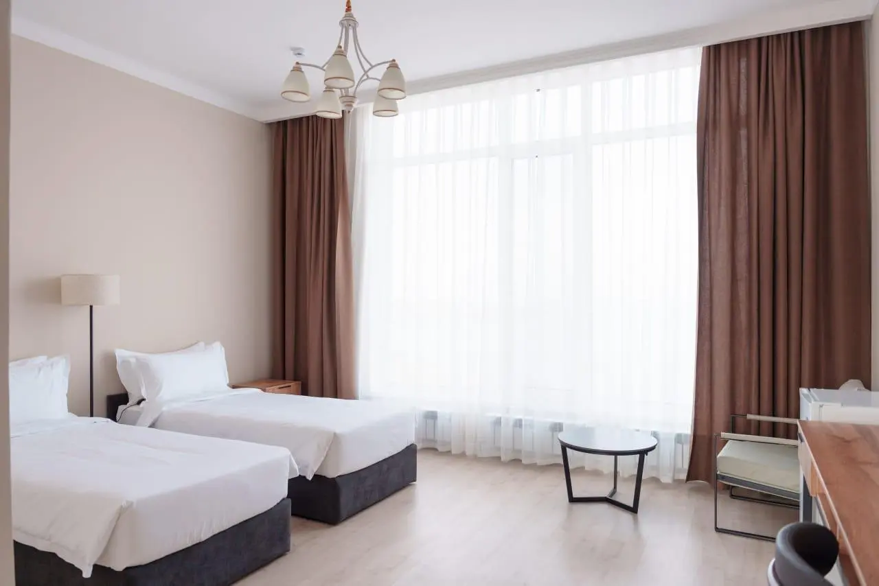 Twin Comfort Lake View — номер, с. Тон