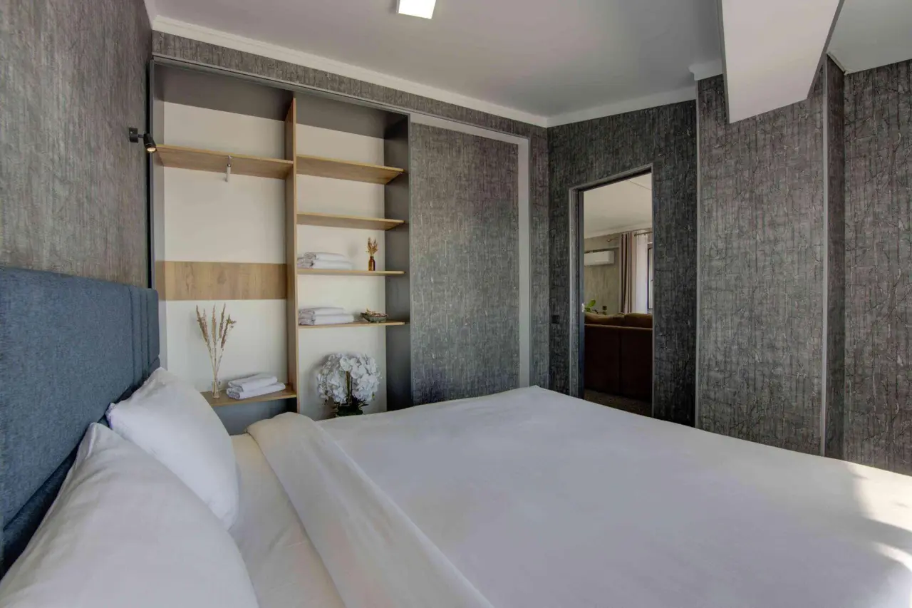 Two-room Suite for 4 Guests — room, v. Bosteri