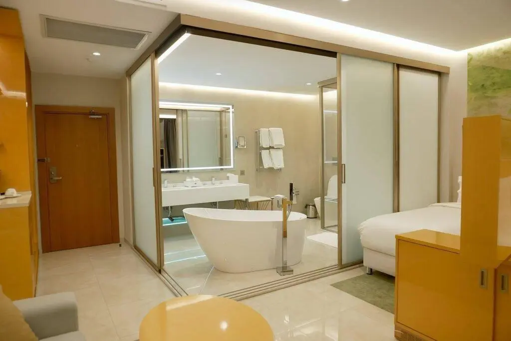 Junior Suite with Mountain View — room, v. Bosteri