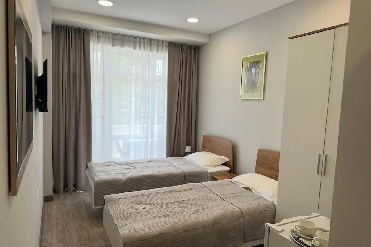 Apartment - Quadruple — room, v. Kara-Oy