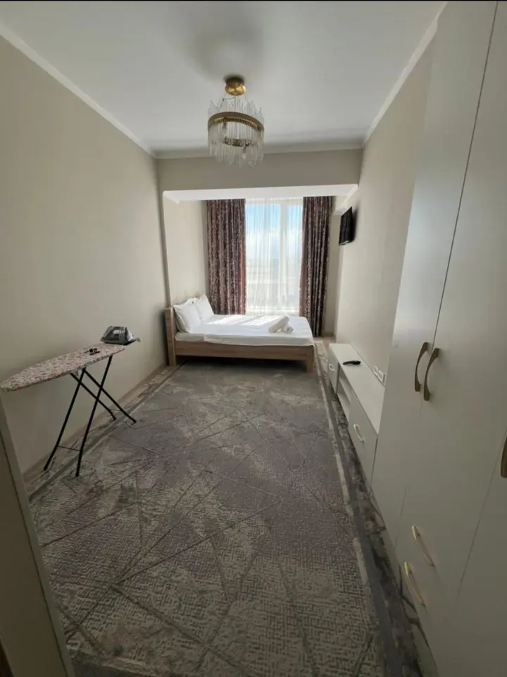 Apartment on Zhumabek 239 — apartment, Bishkek