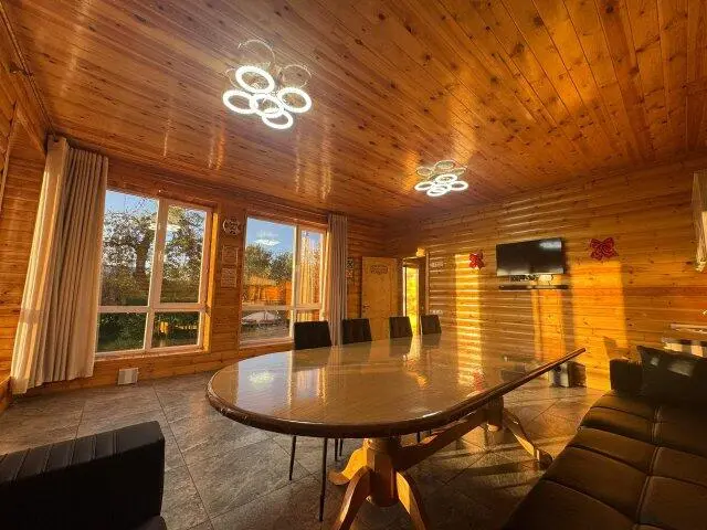 Tsarsky Guesthouse — guest house, Karakol