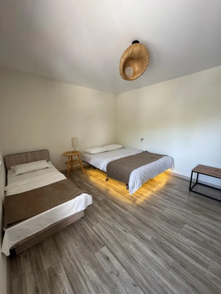 Triple Room — room, v. Baktyu-Dolonotu