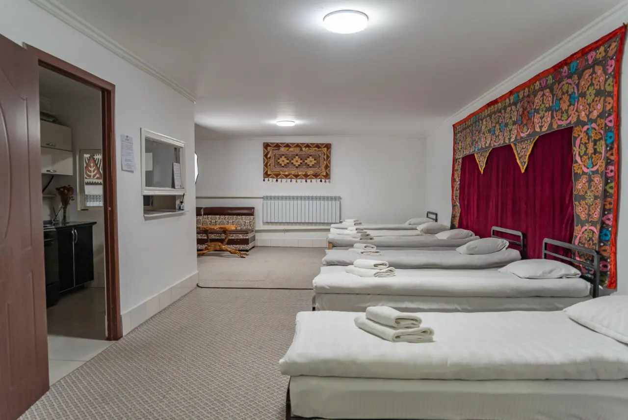 Five-person room — room, Karakol