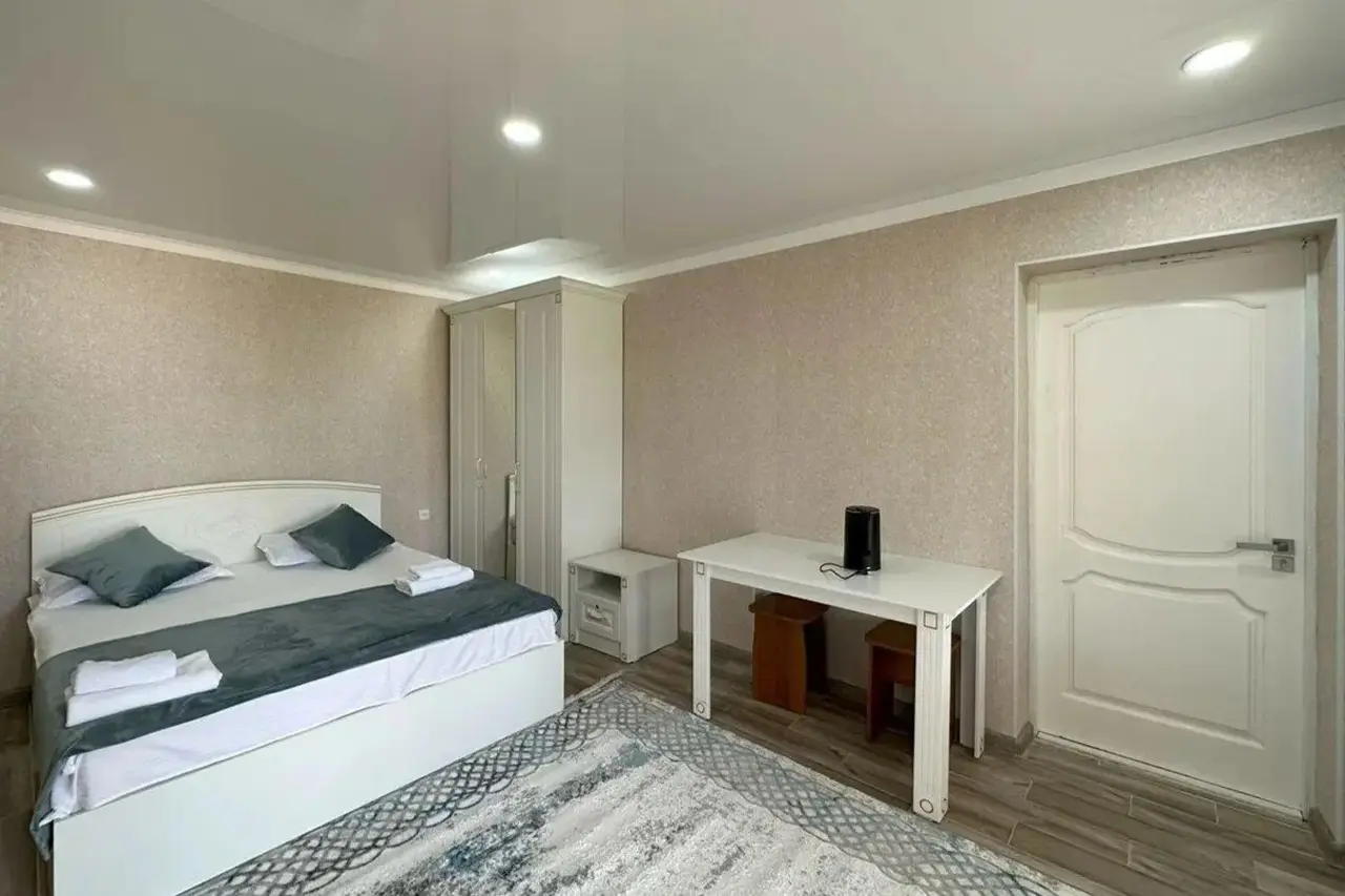 Doppelzimmer „Komfort“ (Double) Nr. 1 (+1) — zimmer, Korumdu (Issyk-Kul)