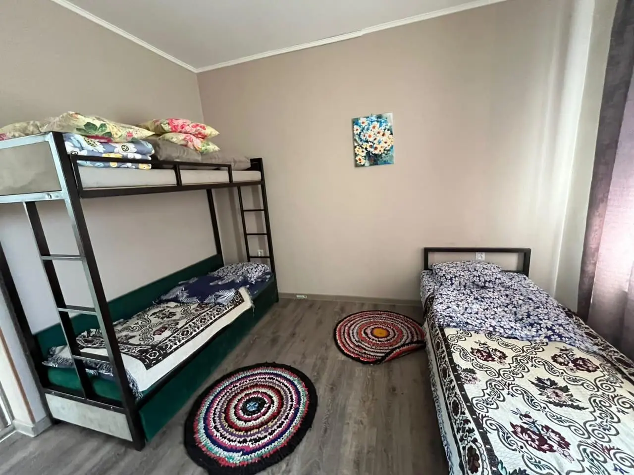 Трехместный номер | South Beach — номер, с. Тамга