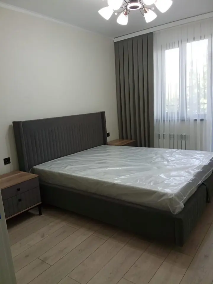 Two-room studio in the city center — apartment, Bishkek
