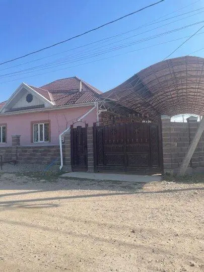 House by the Forest Edge — cottage/house, Talas