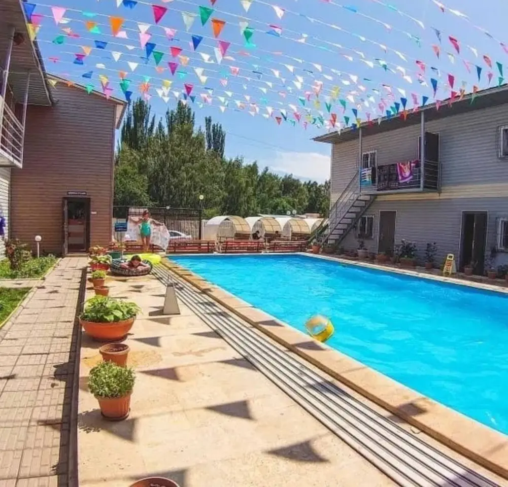 Гостевой дом "Семетей" — guest house, Cholpon-Ata