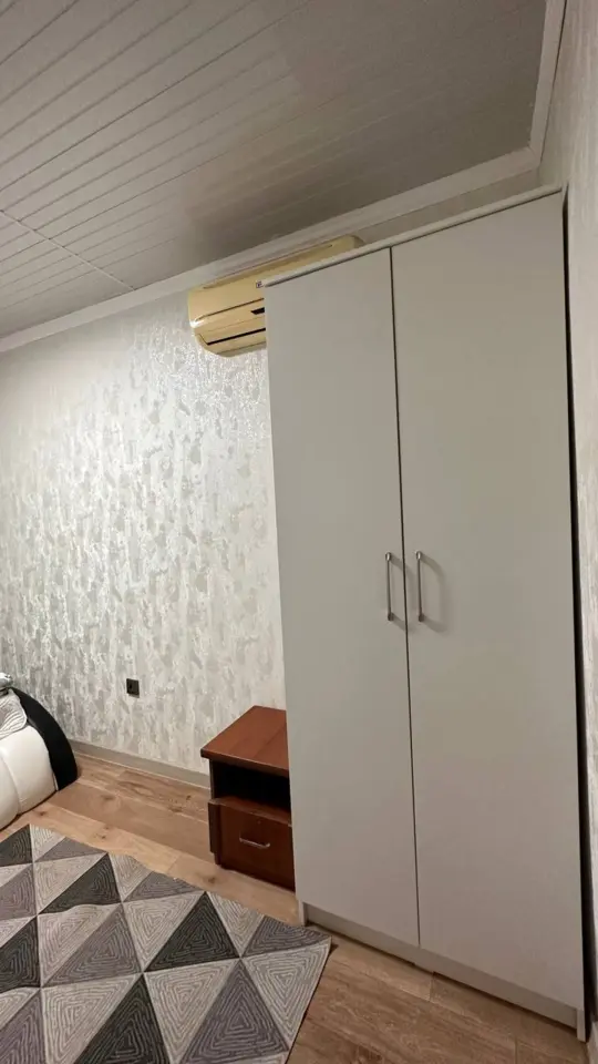Трехместный номер (Люкс) — room, Cholpon-Ata