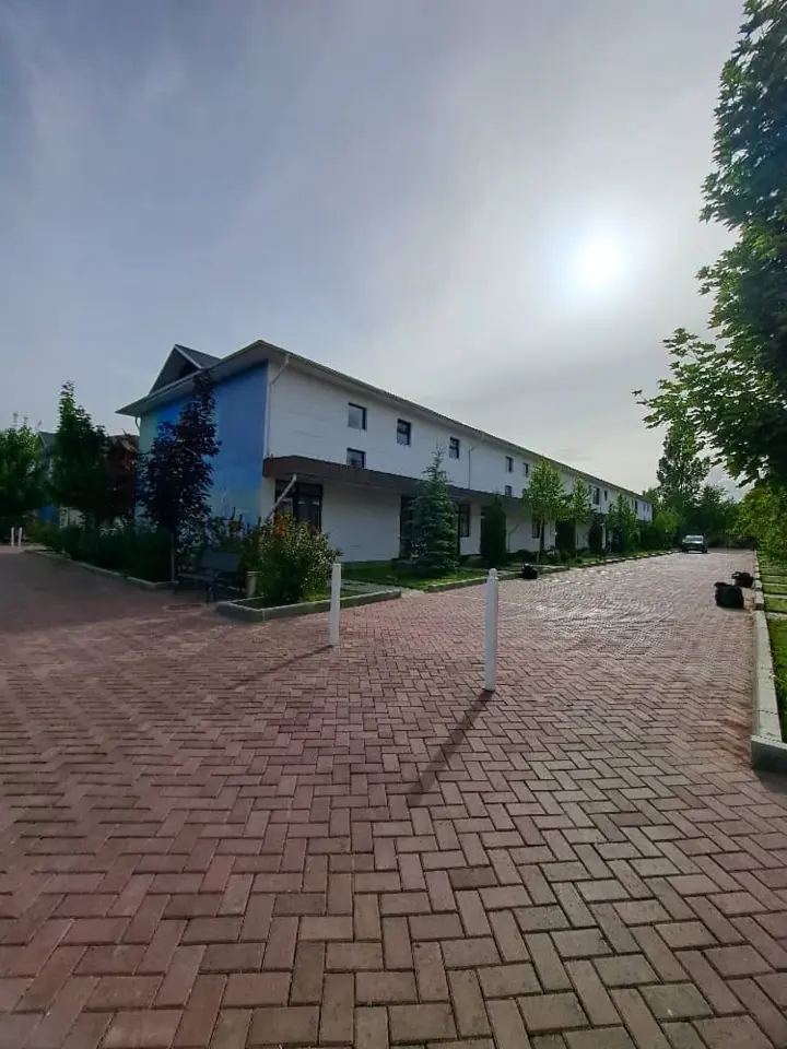 Таунхаус — таунхаус, с. Бостери
