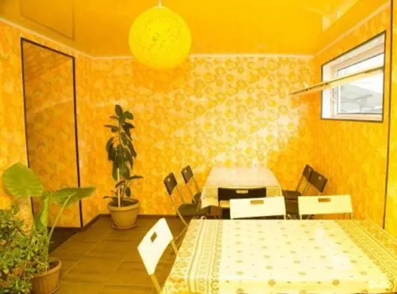 Хостел "Дом" — hostel, v. Karakol (d. Ak-Suy )