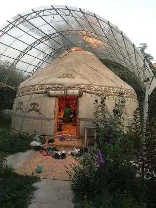 Гостевой дом "Атмосфера" — guest house, Karakol
