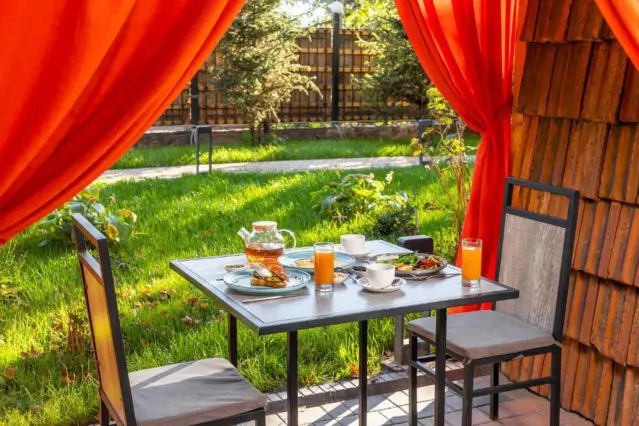 Akjola Hotel — hotel, Bishkek