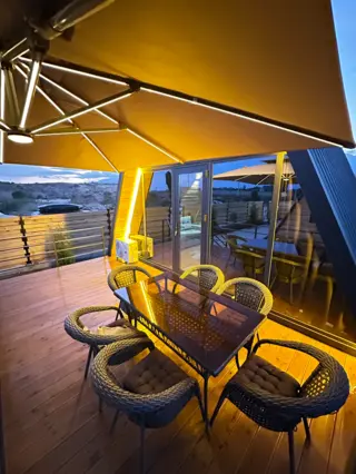 Eles — chalet/maison, Bosteri
