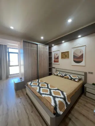 Three-room apartment Toktogul/Isanova — apartment, Bishkek