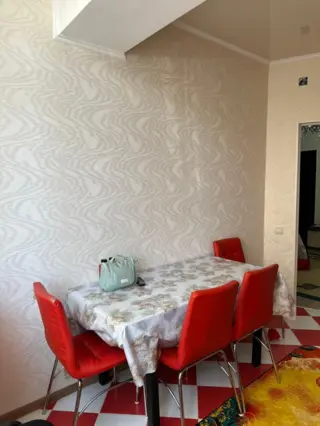 Kyrgyzskoye Vzmorye Kvartira — kvartira, Bosteri