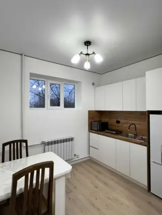 Трехместный номер в Novamotel — room, Karakol