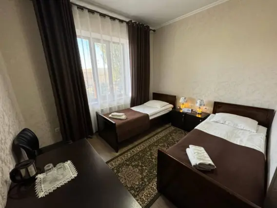 Ak-Maral Guesthouse — guest house, Karakol