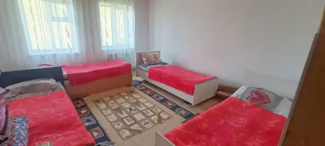 Койко-место в гостевом доме "Мурас 2" — bed space, Sary-Tash