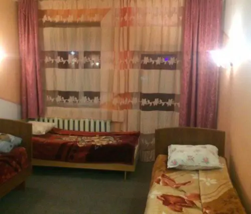 Трехместный номер — room, v. Karakol (d. Ak-Suy )