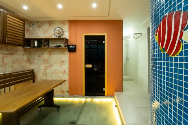 Комфортный Номер с Парилкой — room, Bishkek